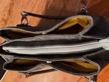 Handtasche - viele Innenfächer - 90 € Handtasche - viele Innenfächer - 90 €