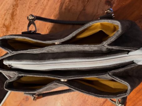Handtasche - viele Innenfächer - 90 € Handtasche - viele Innenfächer - 90 €
